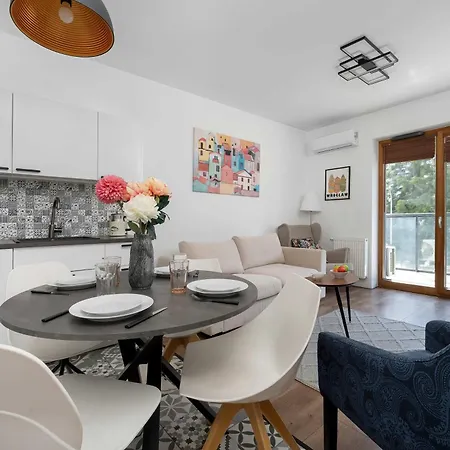 Apartman Air Conditioned In Center By The River With Parking By Renters *