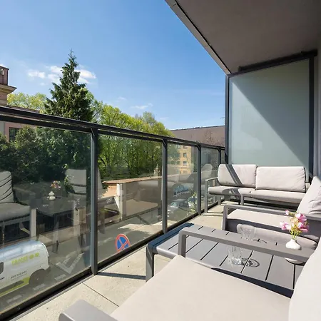 Air Conditioned In Center By The River With Parking By Renters * 브로츠와프